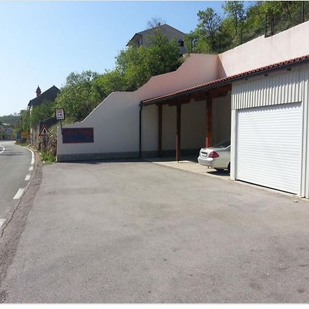 Apartmani Cempres Senj Senj  Exterior foto
